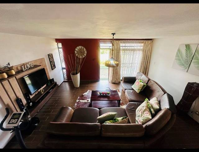 2 BEDROOM DUPLEX FOR SALE IN WOODHAVEN